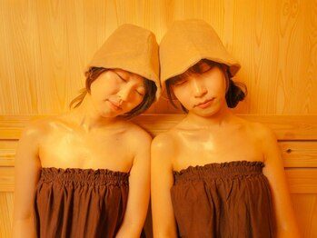 ワイルームSpa横浜鶴見店 ペアサウナ 90分＋タイ古式マッサージ 30分