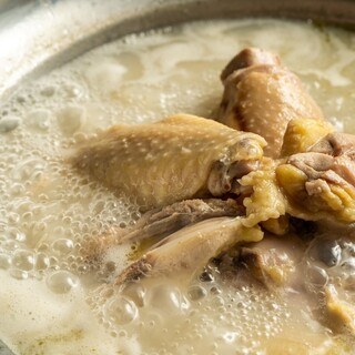 牛タンしゃぶしゃぶと肉握り 源’s 【新名物】名古屋コーチン水炊きと牛タンタワーコース 飲み放題120分付